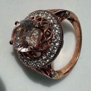 Elegant Rose Gold and Silver Women's Ring